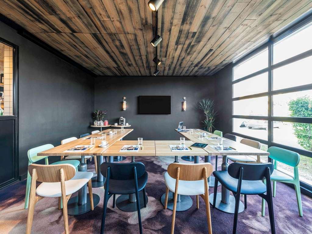 Ibis Styles Lyon Meyzieu Arena Stadium Eksteriør bilde